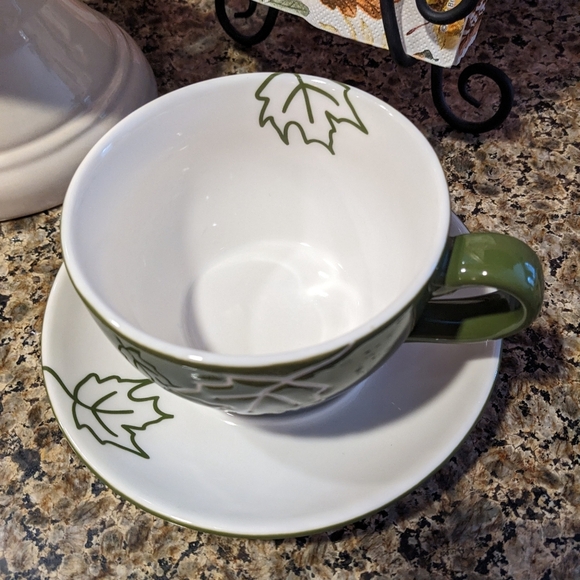 Starbucks 2007 Green 10oz Cup & Saucer Set Embossed Leaf Design Mug Fall Decor - Picture 3 of 9
